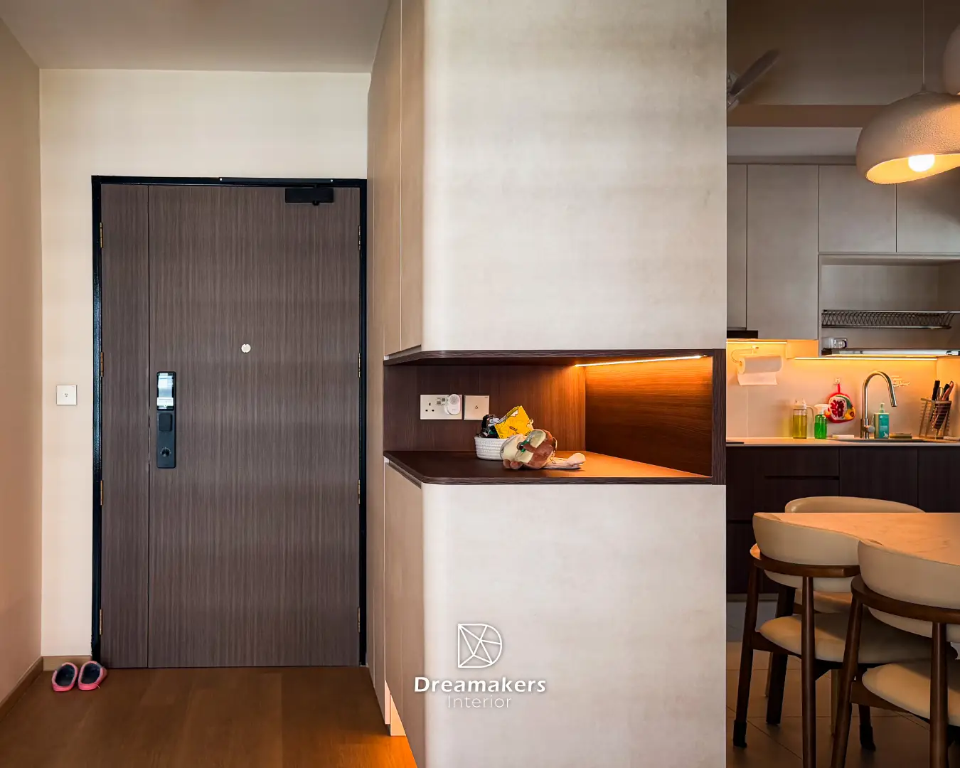 Entryway with rounded limewash-textured cabinet and glowing display niche in a 4-room resale renovation at Anchorvale Crescent, Sengkang