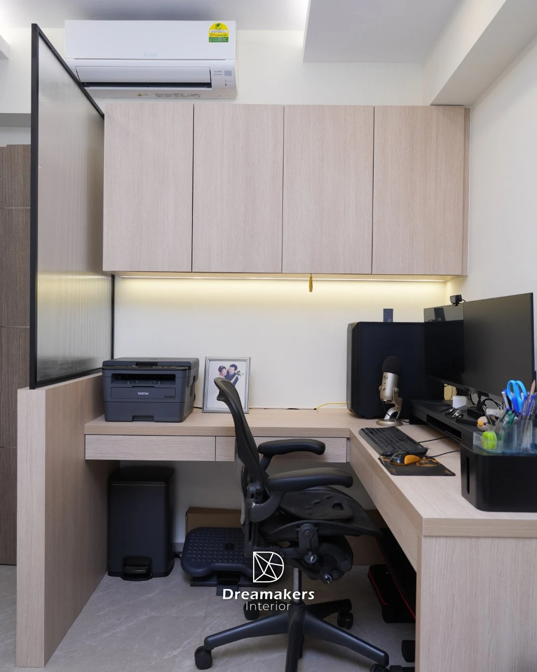 Home office with oak desk, fluted glass partition and built-in cabinets, Parc Canberra executive condo